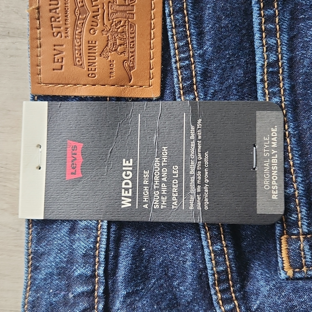 Levis Wedgie jeans